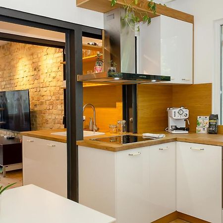 Bright & Spacious 1Bd Apartment With A Charming Balcony By Flat Mаnager Várna Kültér fotó