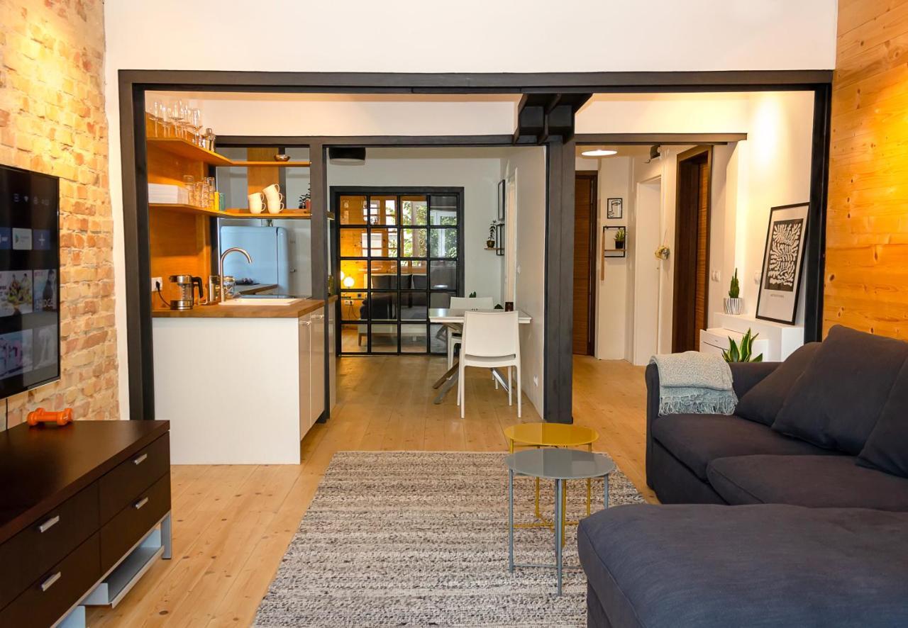 Bright & Spacious 1Bd Apartment With A Charming Balcony By Flat Mаnager Várna Kültér fotó