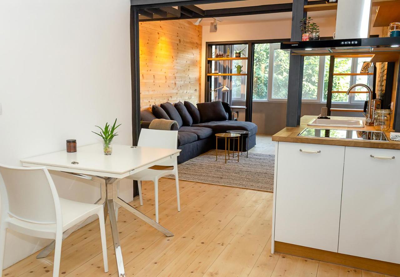 Bright & Spacious 1Bd Apartment With A Charming Balcony By Flat Mаnager Várna Kültér fotó